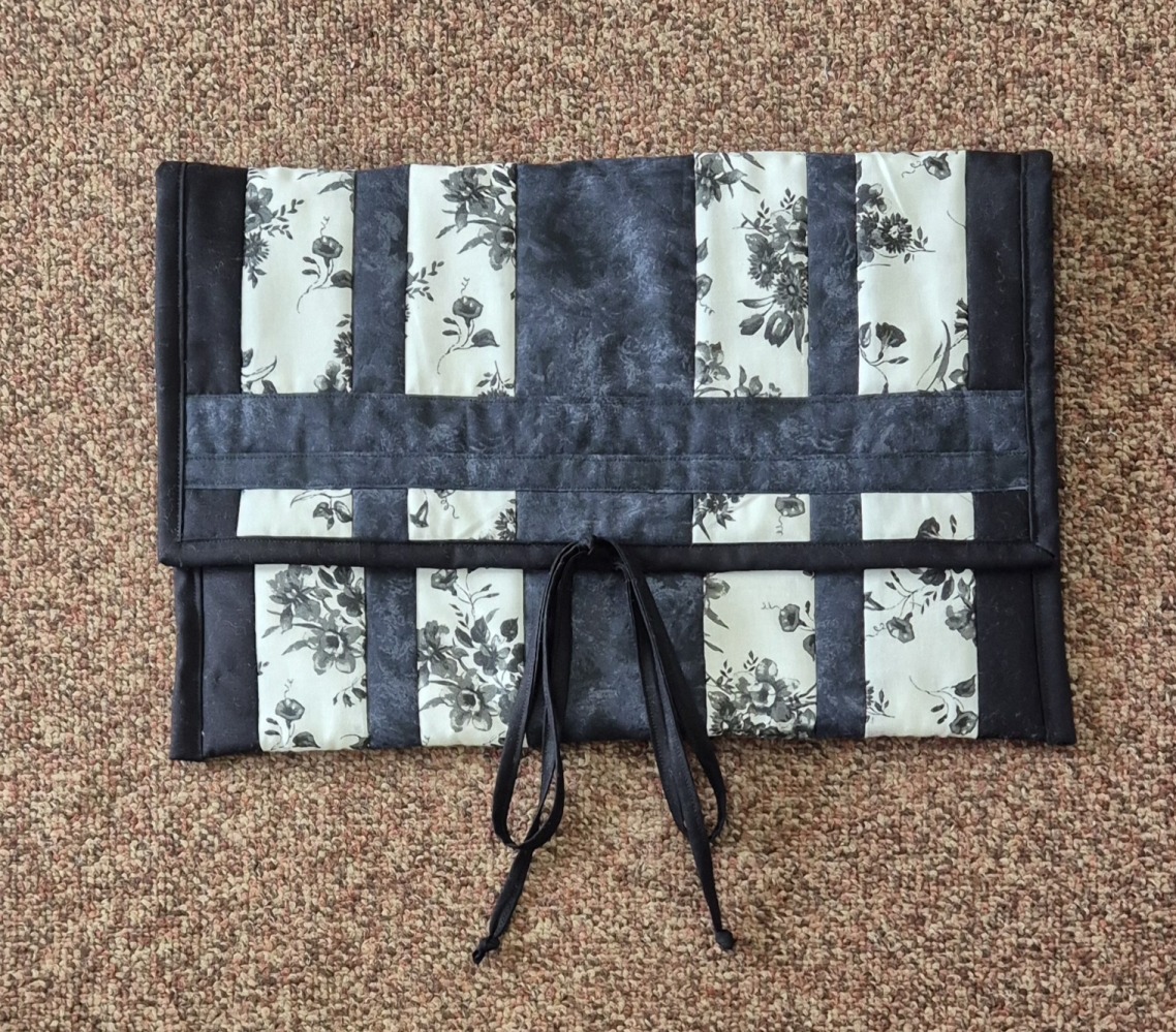 Black and White Project Bag